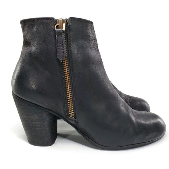 BP Black Pebbled Leather Almond-Toe Side-Zip Stacked Block Heel Ankle Boots - Picture 4 of 11